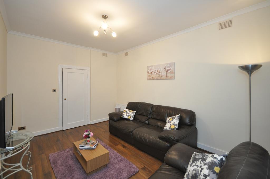 5 Wallace Street Apartment Dumbarton Exterior photo